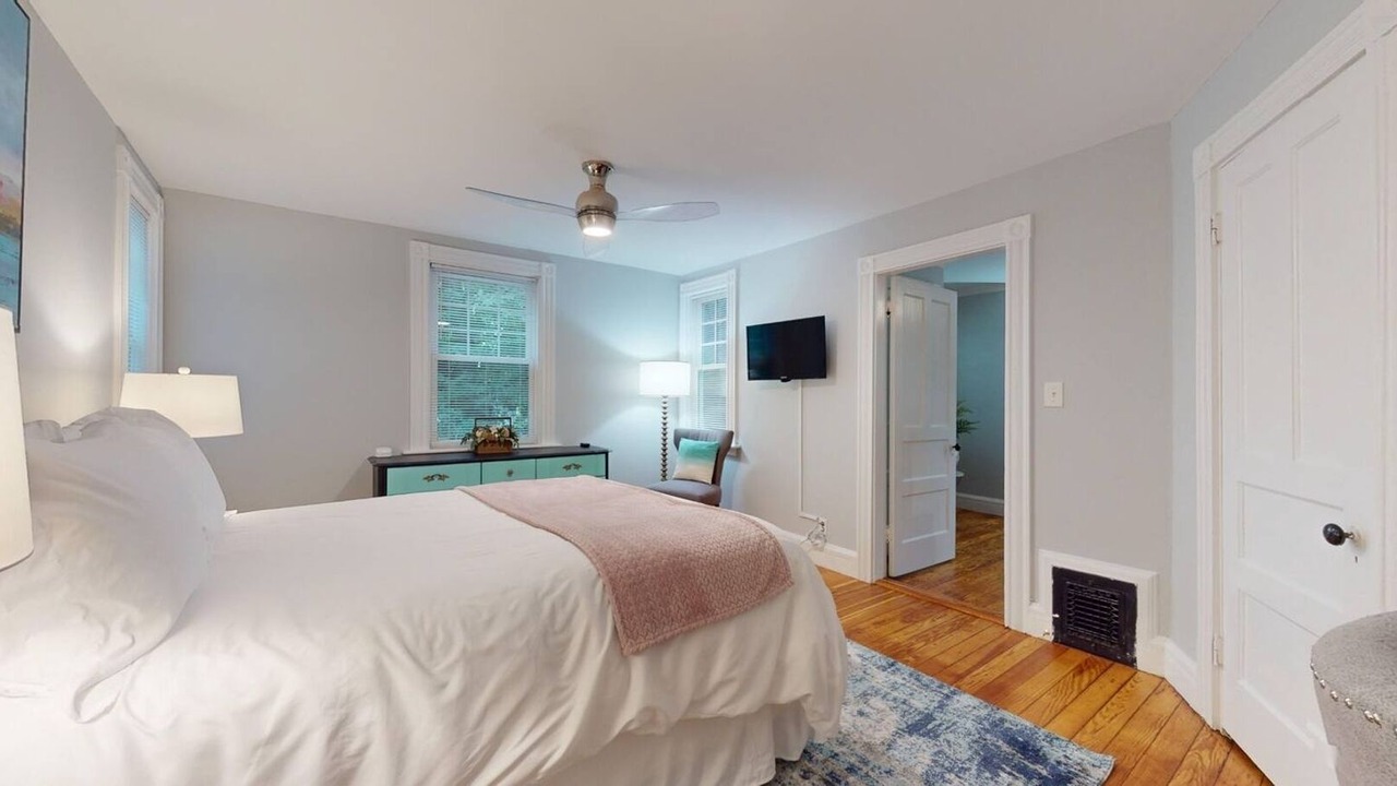 Photo of Bedroom in Hunnewell Hill