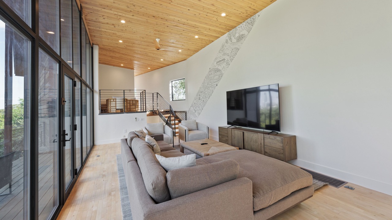 Photo of Livingroom in Barton Heights