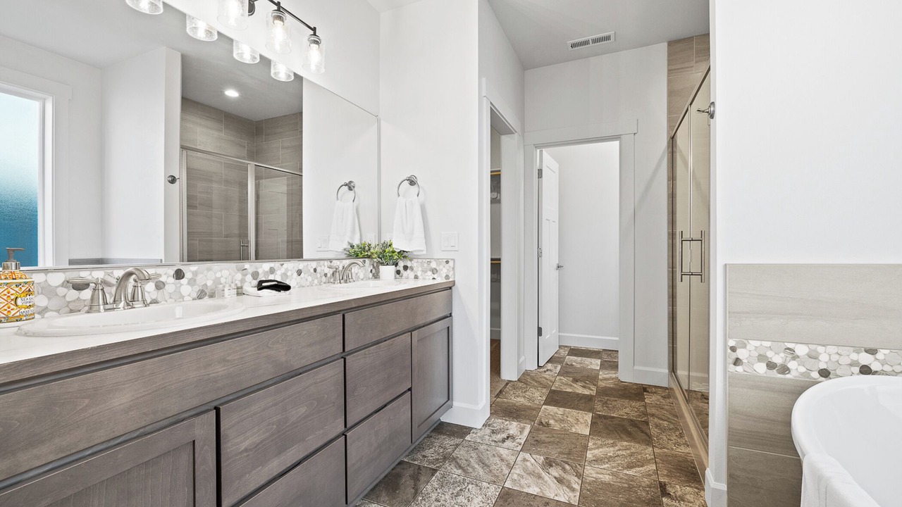 Photo of Bathroom in Hermiston