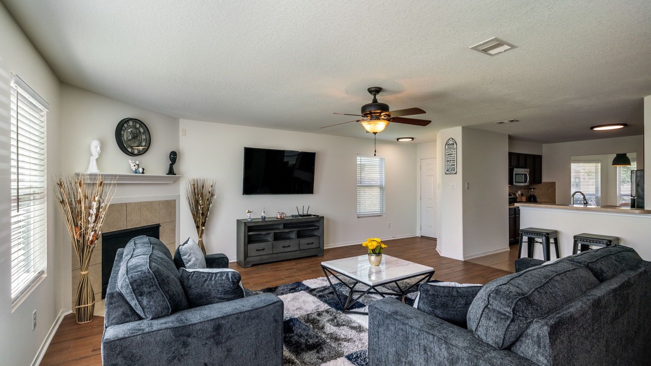Photo of Livingroom in College Park