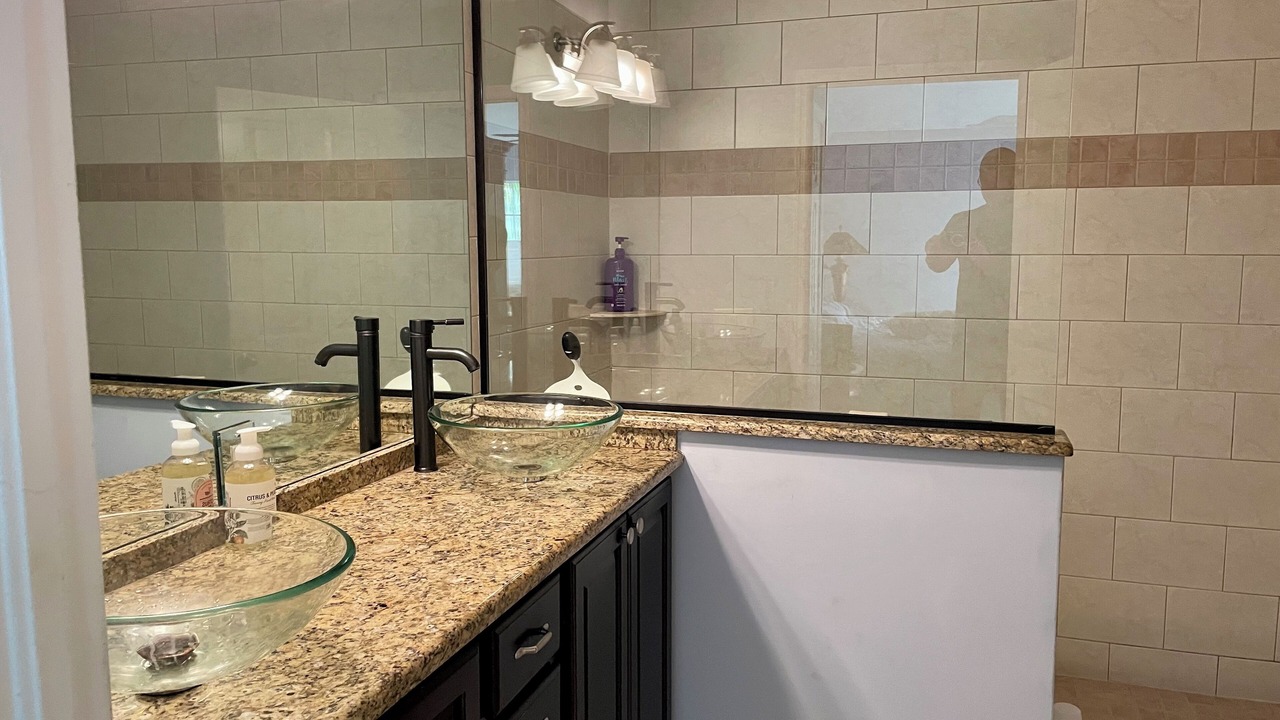 Photo of Bathroom in Naples