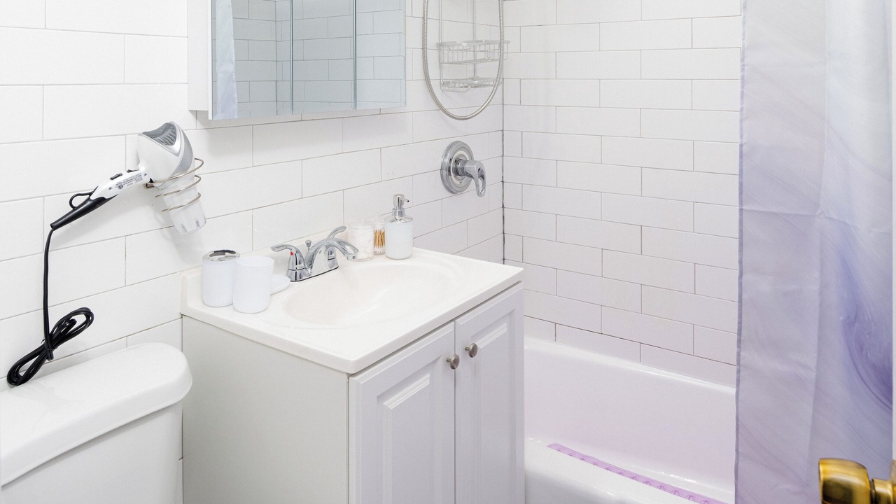 Photo of Bathroom in Rose Hill