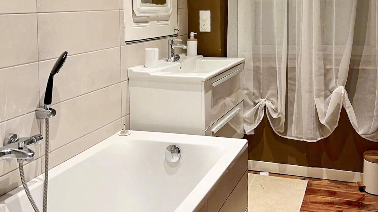 Photo of Bathroom in Bourg-les-Valence