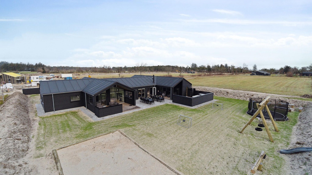 Photo of Others in Aalbaek