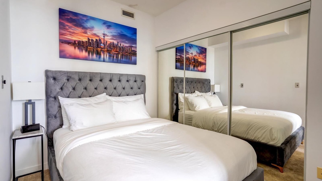 Photo of Bedroom in Toronto Entertainment District