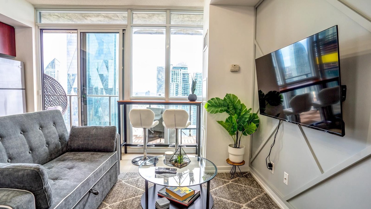 Photo of Livingroom in Toronto Entertainment District