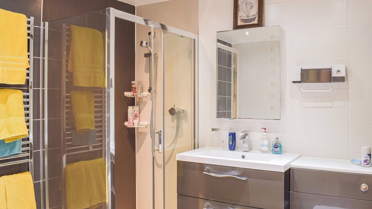 Photo of Bathroom in Tillicoultry