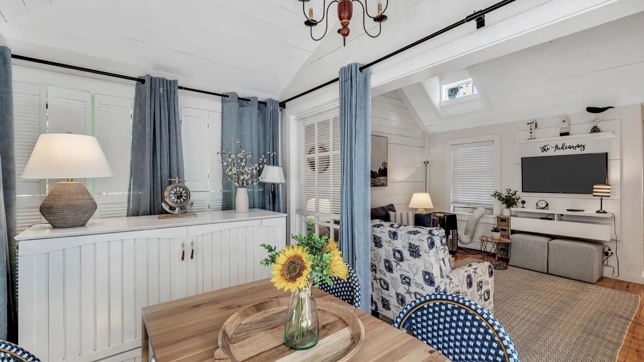 Photo of Livingroom in Mashpee