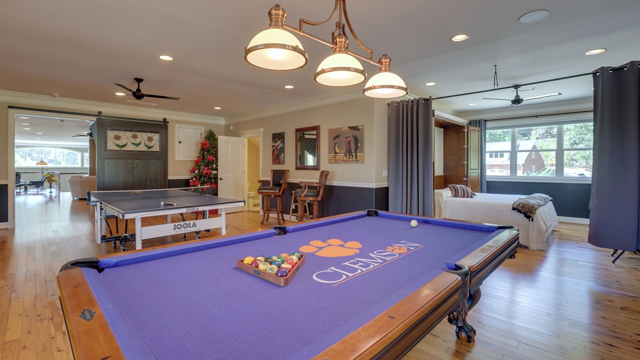 Photo of Bedroom in Alabaster