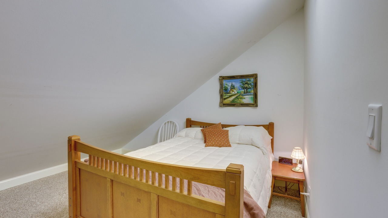 Photo of Bedroom in Alabaster