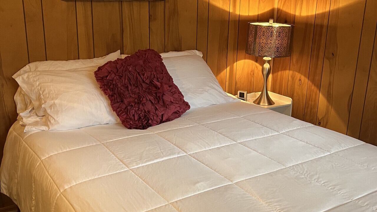 Photo of Bedroom in Honor