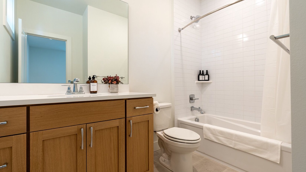 Photo of Bathroom in East Lake Hills