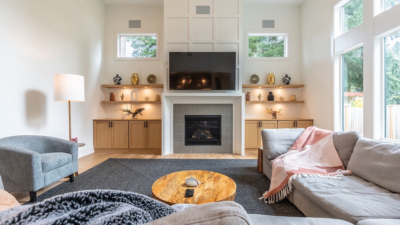 Photo of Livingroom in East Lake Hills