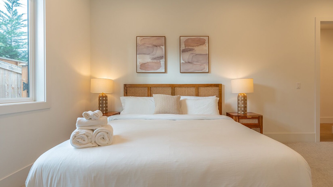 Photo of Bedroom in East Lake Hills