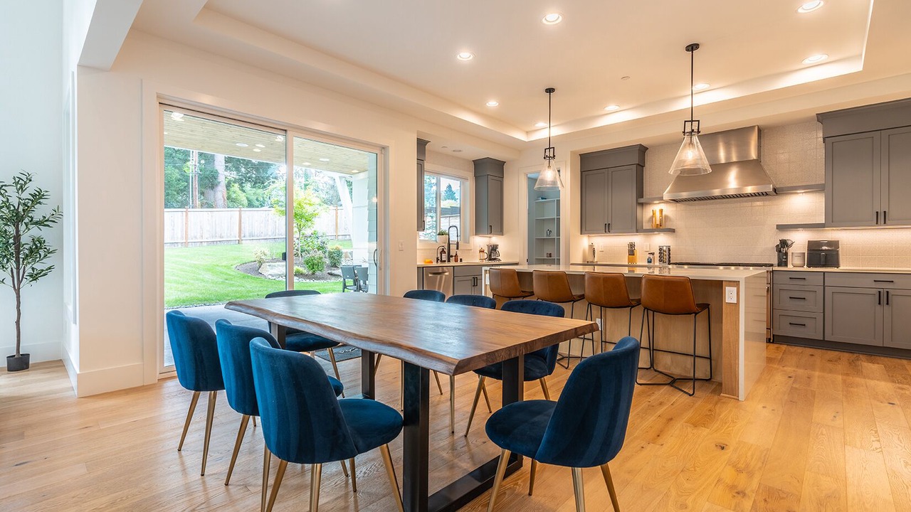 Photo of Others in East Lake Hills