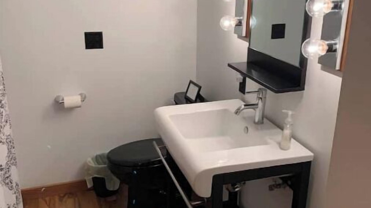 Photo of Bathroom in Cobden