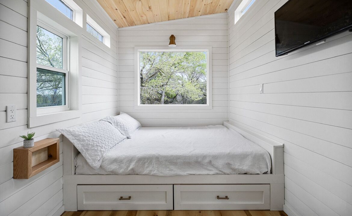 Photo of Bedroom in Valley Mills