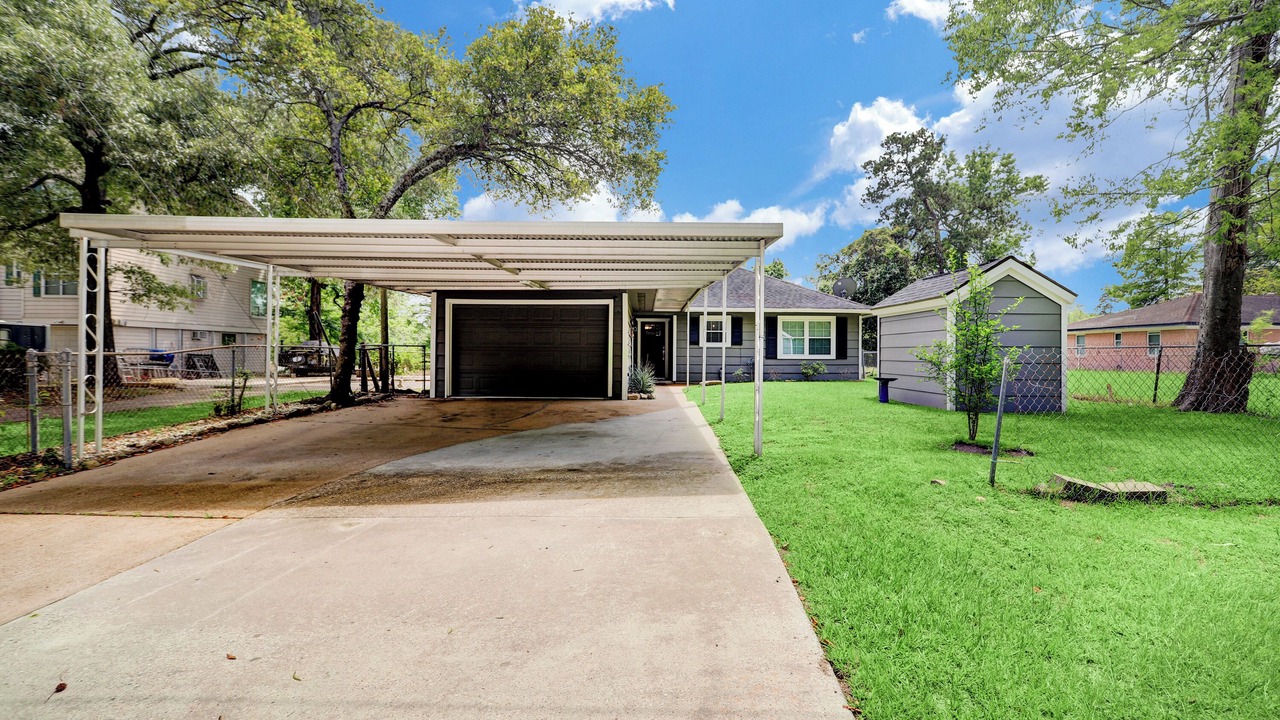 Photo of Outdoor in Lake Houston