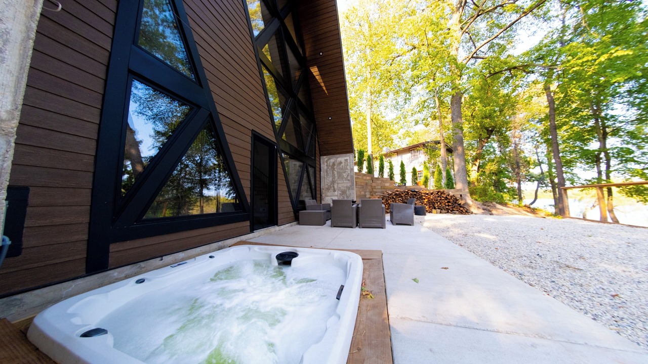 Photo of Patio Balcony in Powers Lake