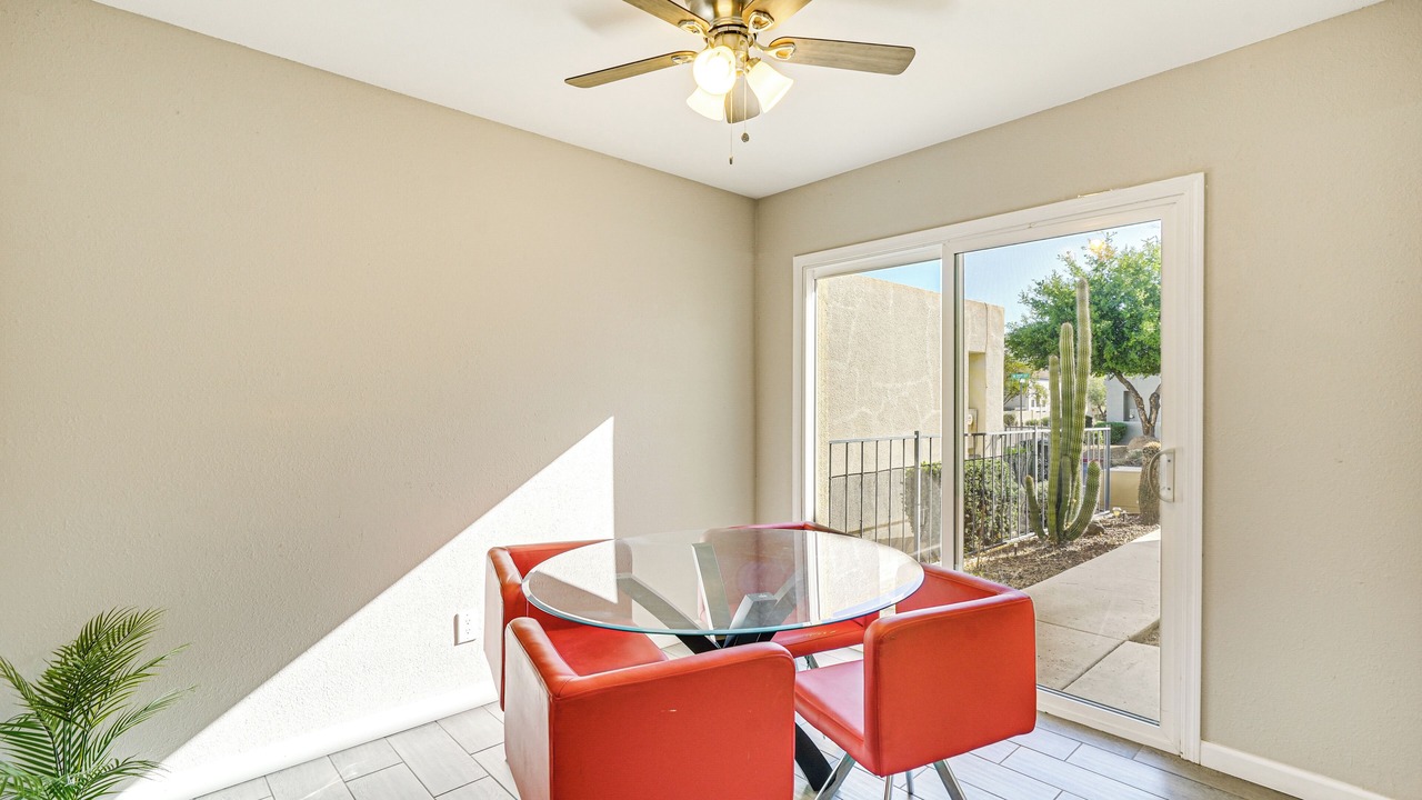 Photo of Bedroom in Paradise Valley Village