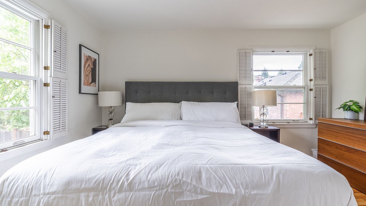 Photo of Bedroom in Seattle Metro Area