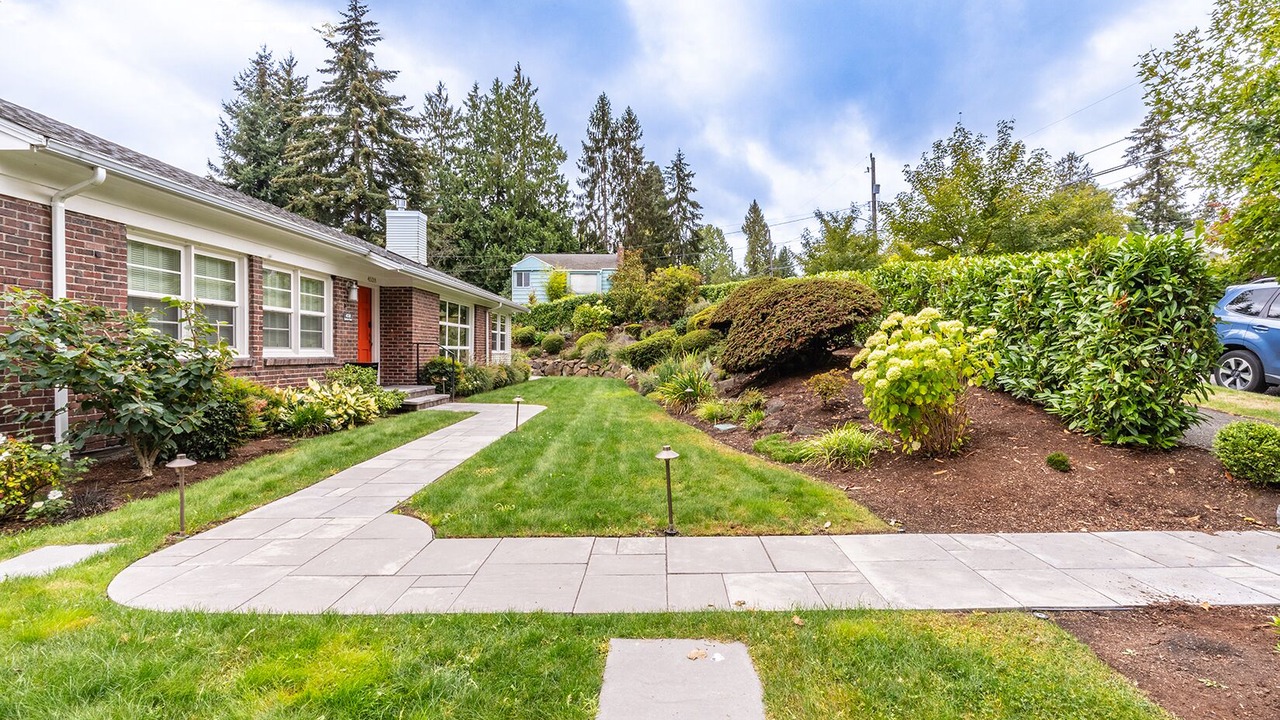 Photo of Outdoor in Seattle Metro Area