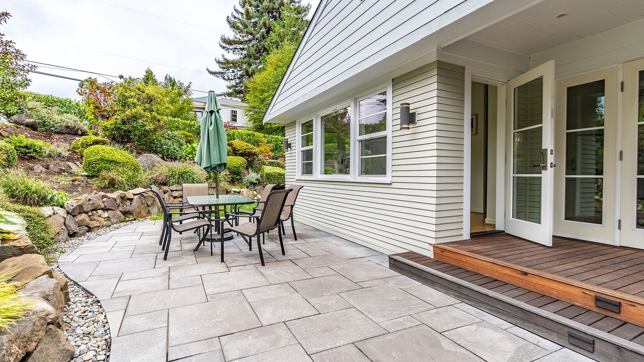 Photo of Outdoor in Seattle Metro Area