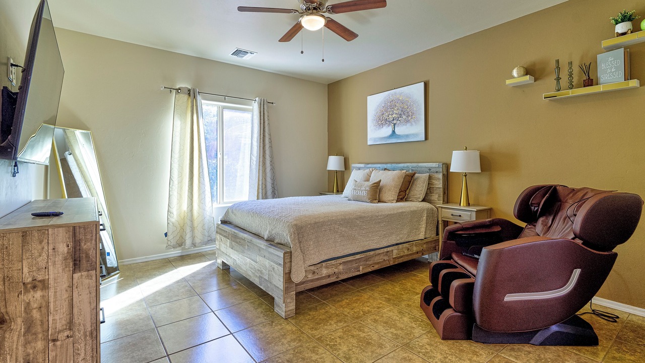 Photo of Bedroom in Tumacacori