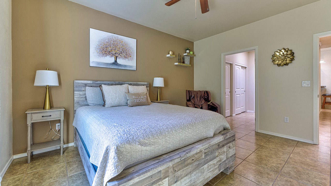 Photo of Bedroom in Tumacacori