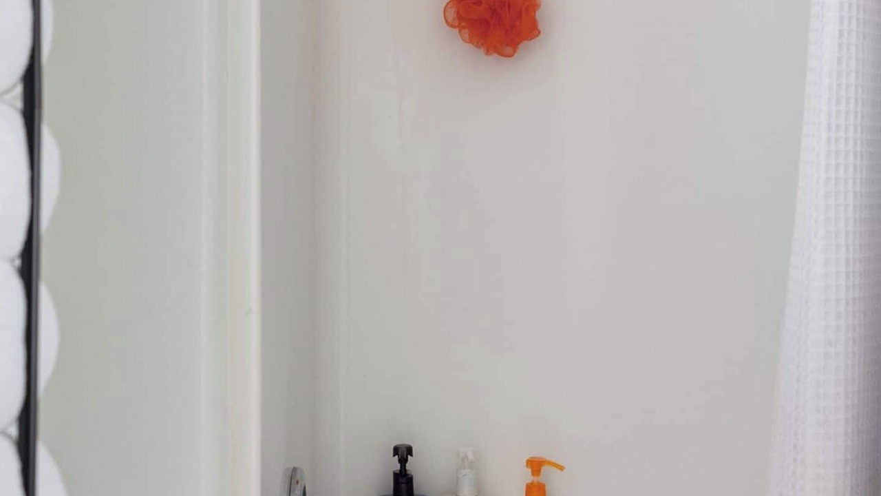 Photo of Bathroom in Soap Lake