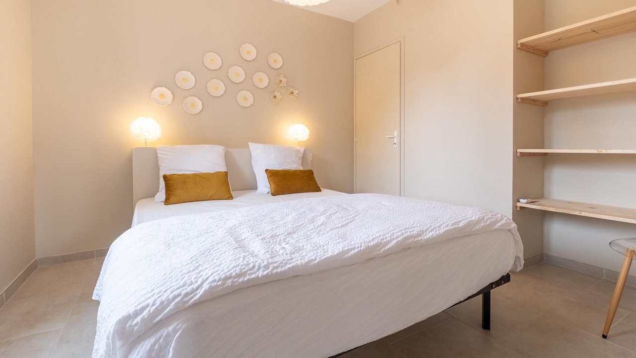 Photo of Others in Hautefort