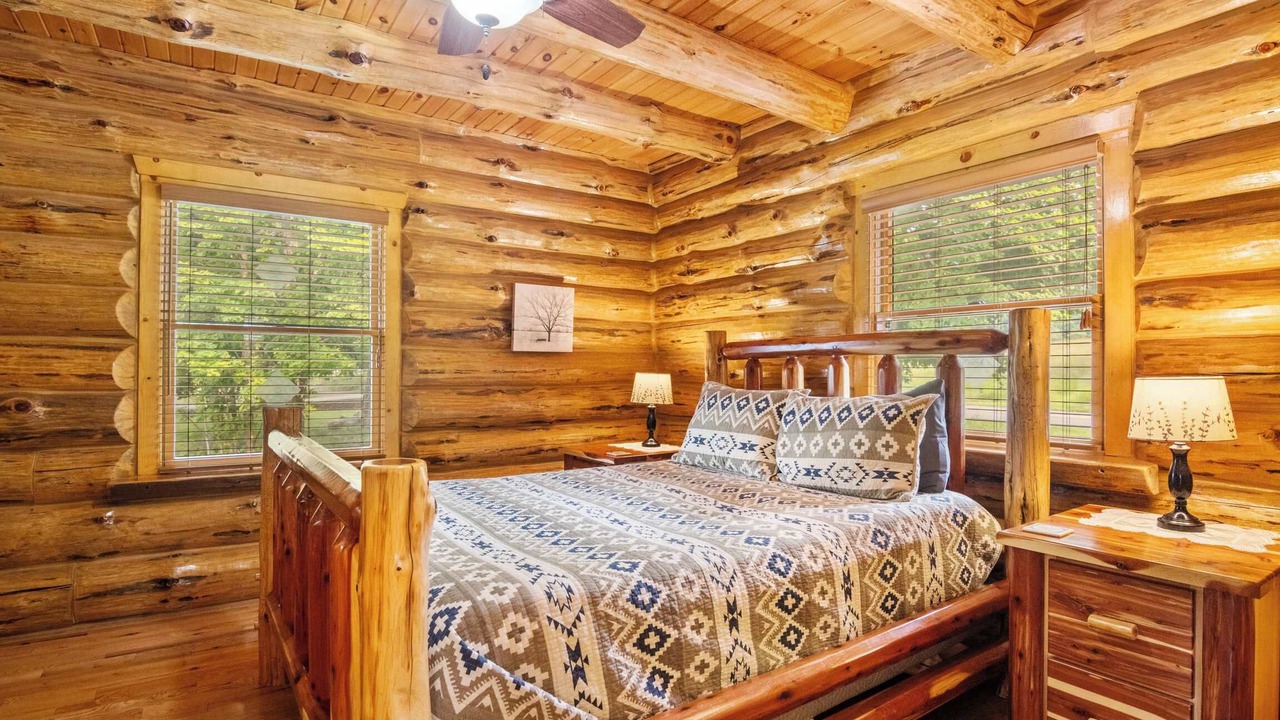 Photo of Bedroom in Bellaire