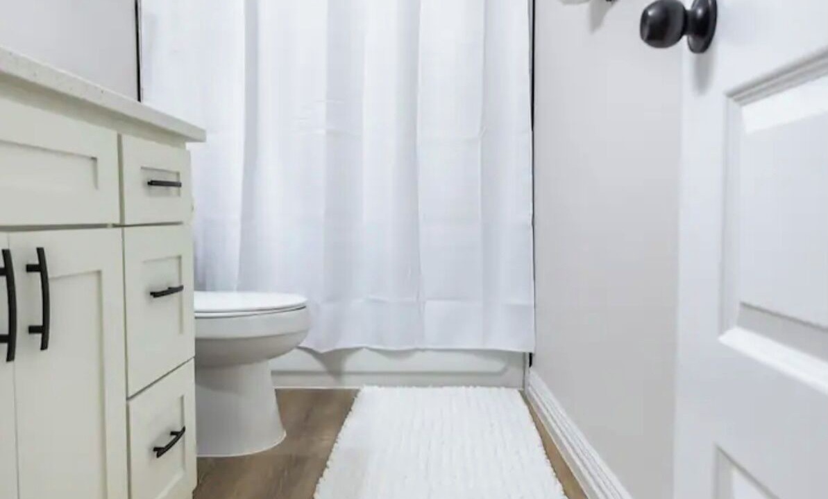 Photo of Bathroom in Enchanted Oaks