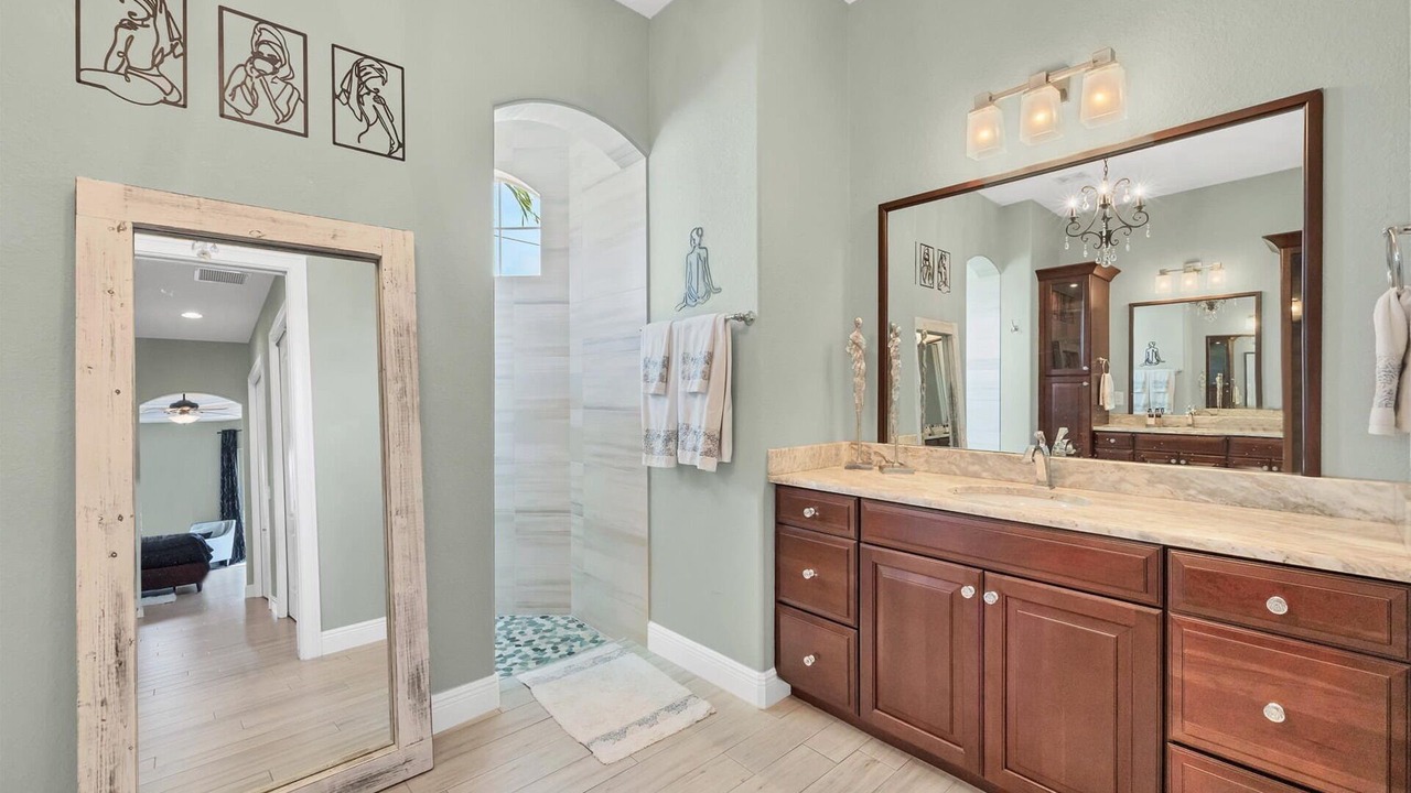 Photo of Bathroom in Burnt Store Isles