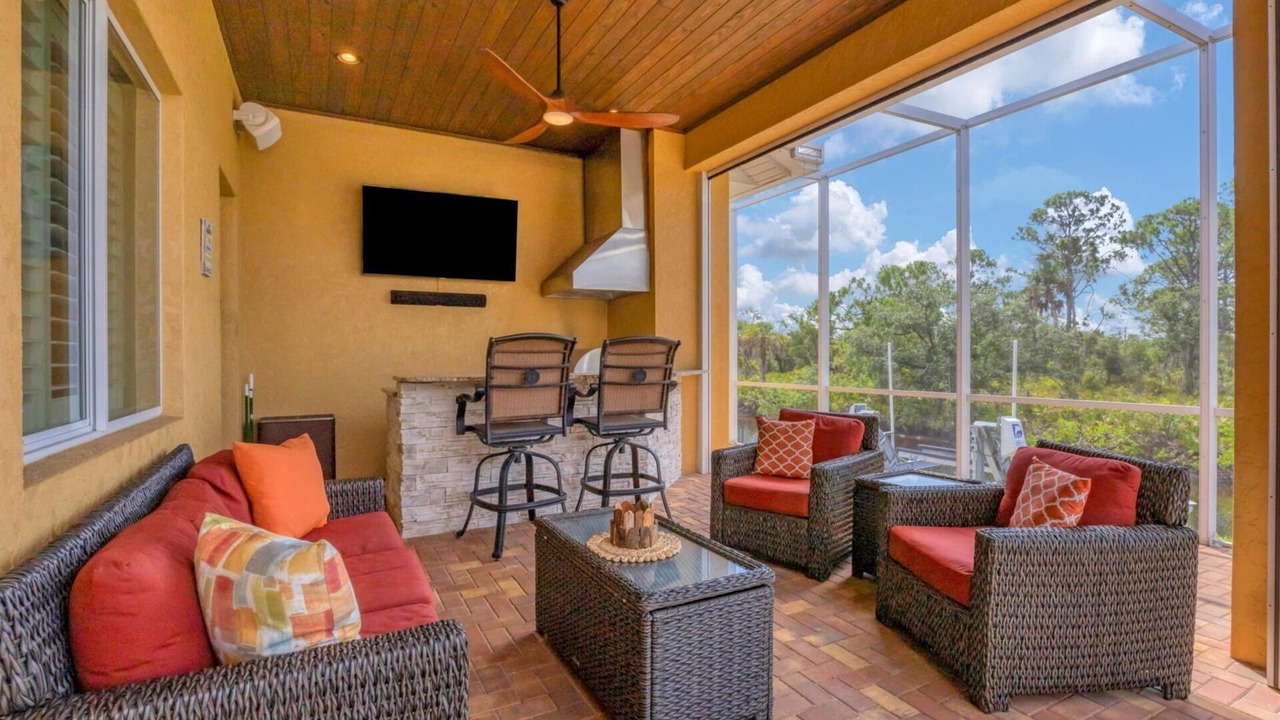 Photo of Livingroom in Burnt Store Isles