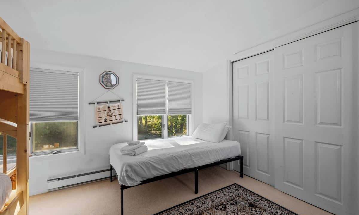 Photo of Bedroom in The Bays