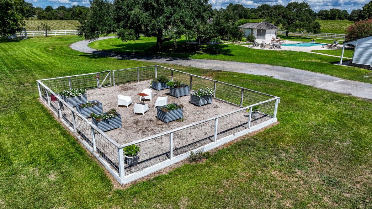 Photo of Outdoor in Round Top
