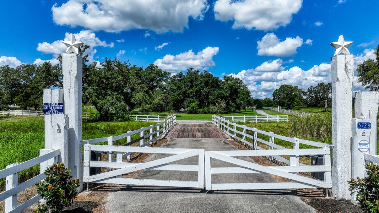 Photo of Outdoor in Round Top
