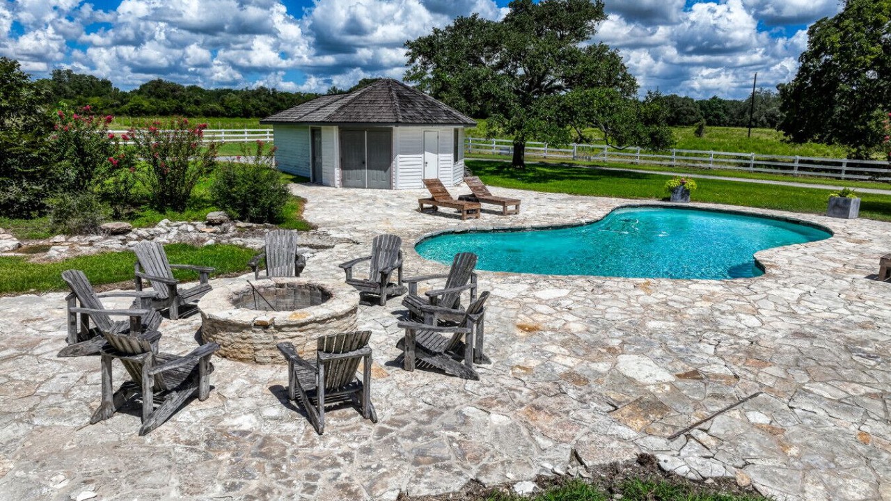 Photo of Outdoor in Round Top