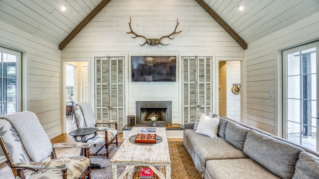 Photo of Livingroom in Round Top