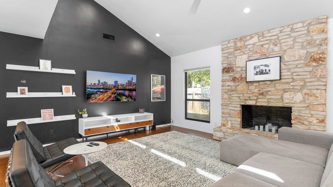 Photo of Livingroom in Oak Forest