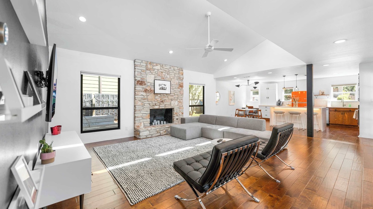 Photo of Livingroom in Oak Forest