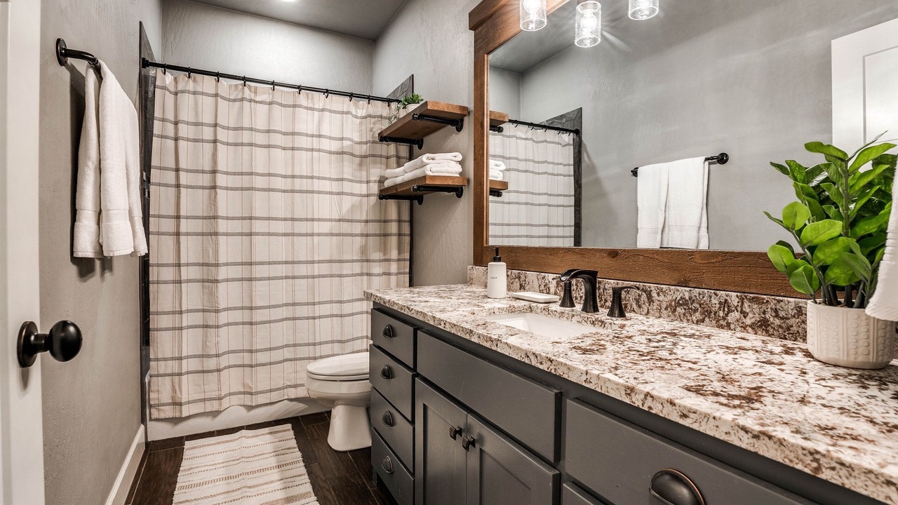 Photo of Bathroom in South Oklahoma City