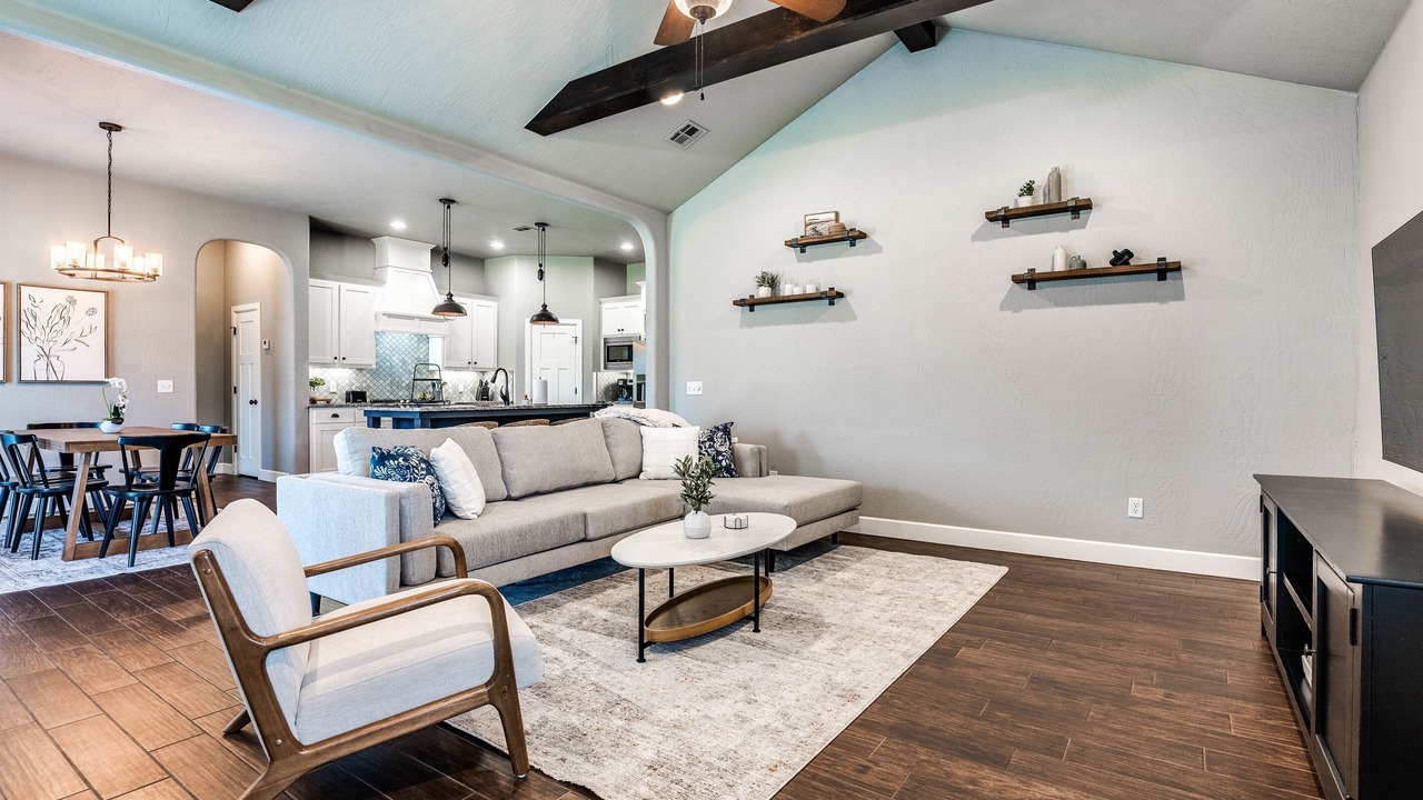 Photo of Livingroom in South Oklahoma City