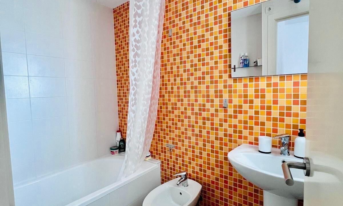 Photo of Bathroom in Pego
