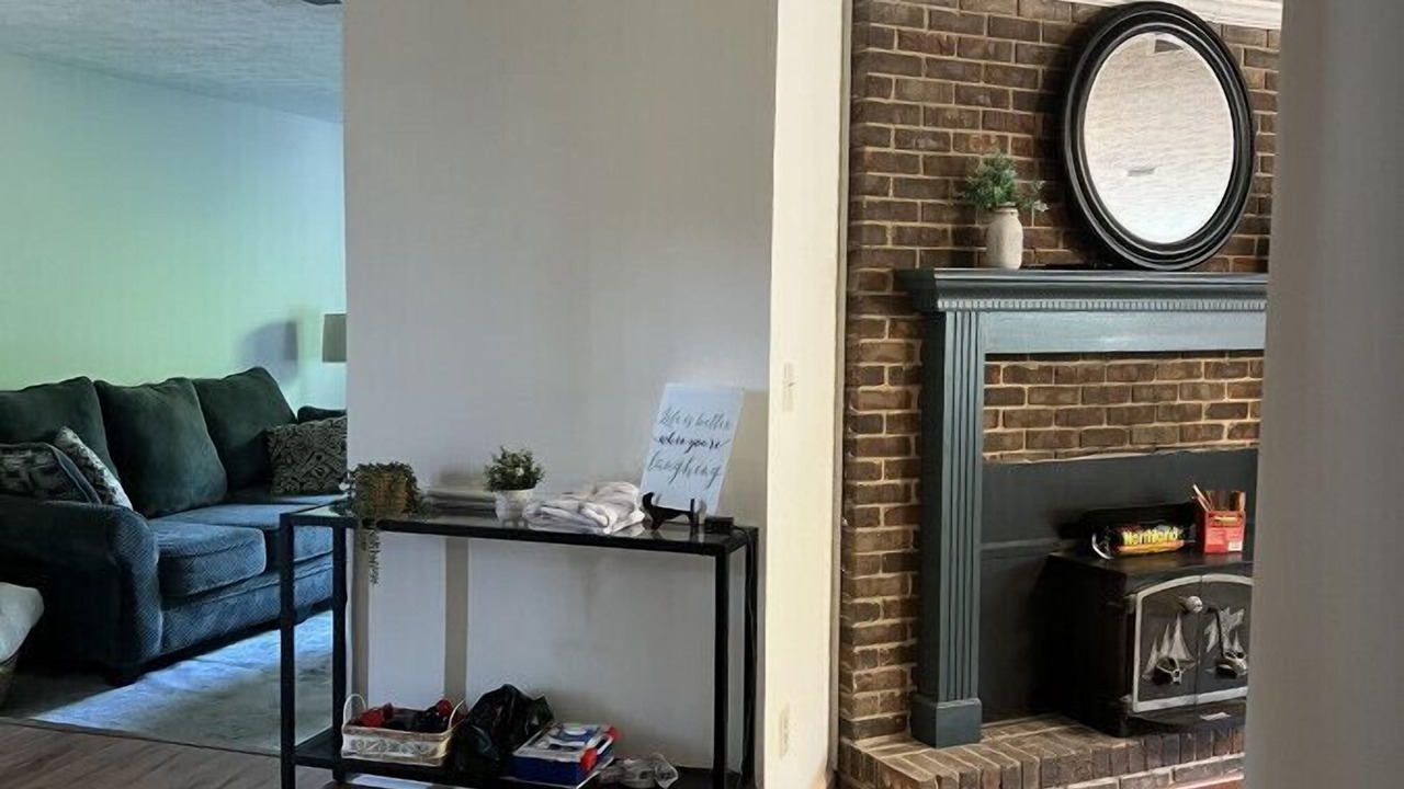 Photo of Livingroom in Fortson