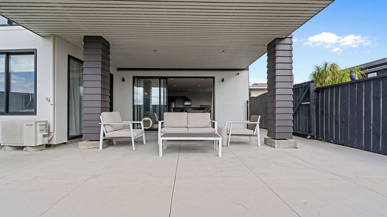 Photo of Patio Balcony in Papamoa Beach