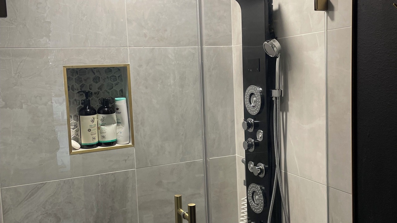 Photo of Bathroom in Southwest Arlington