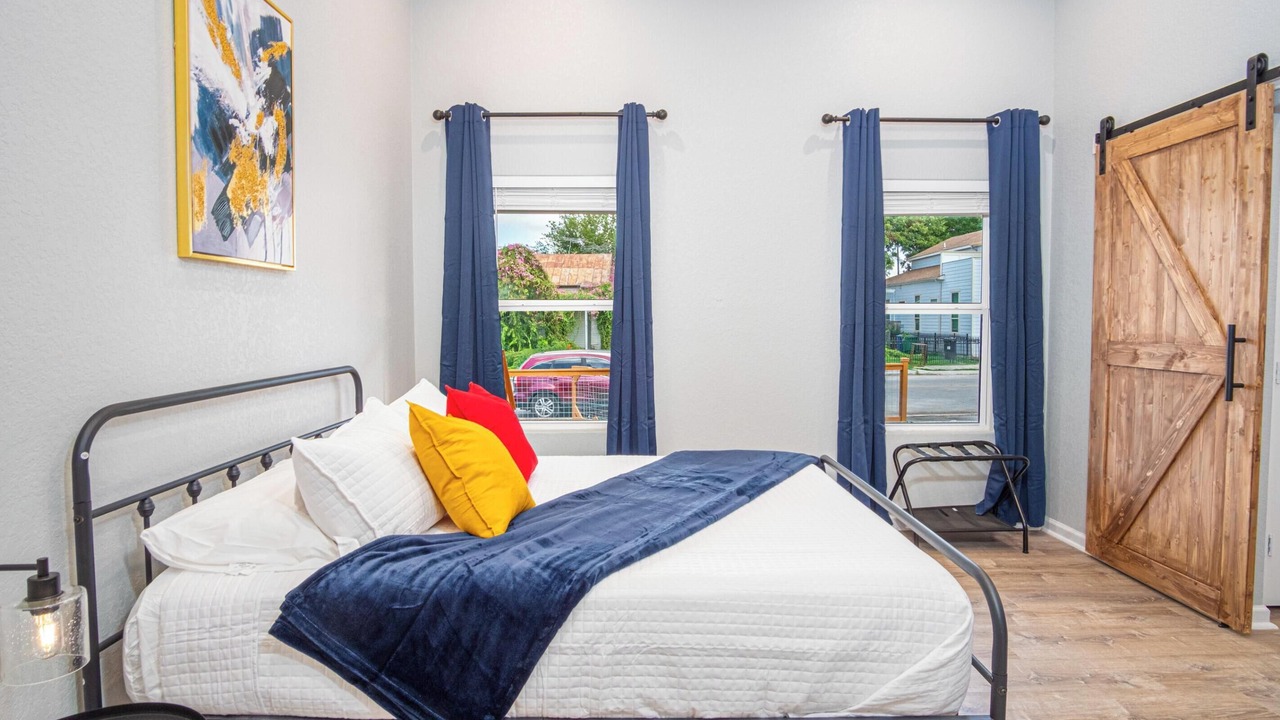 Photo of Bedroom in Near East Side