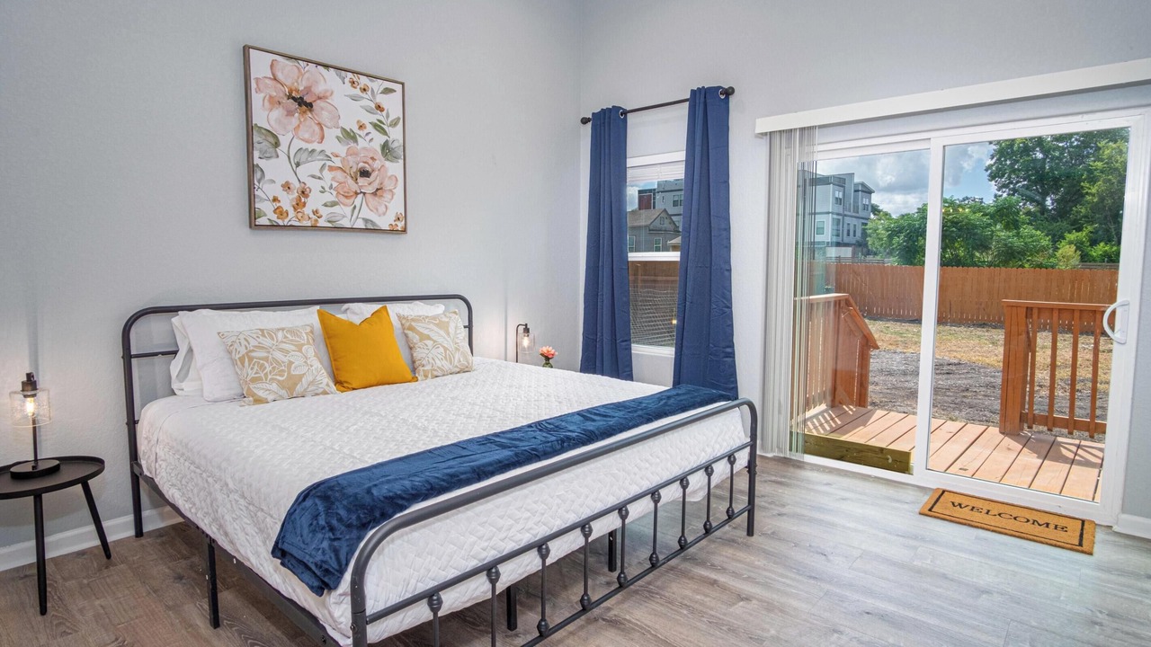 Photo of Bedroom in Near East Side